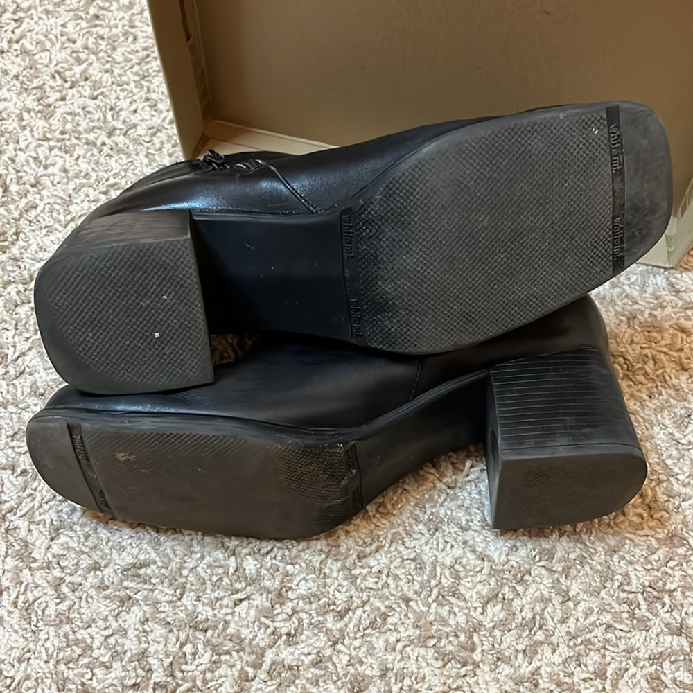 White Mountain Leather Upper Square Toe Heeled An… - image 8